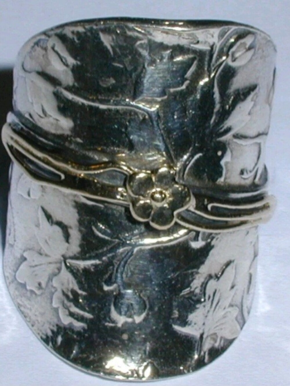 EUC SUNDANCE "FLOWER IN THE GARDEN" Sterling Silver/Gold Ring